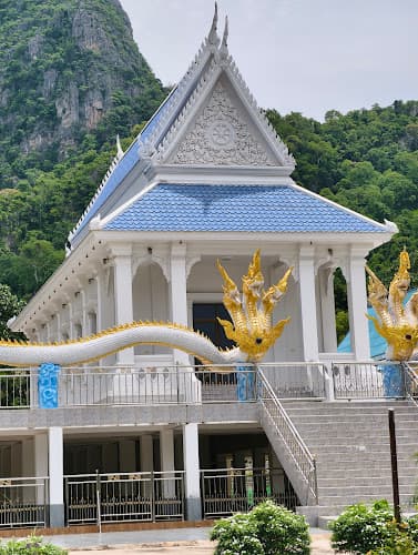 วัดทับทิมสยาม, อำเภอคลองหาด, สระแก้ว