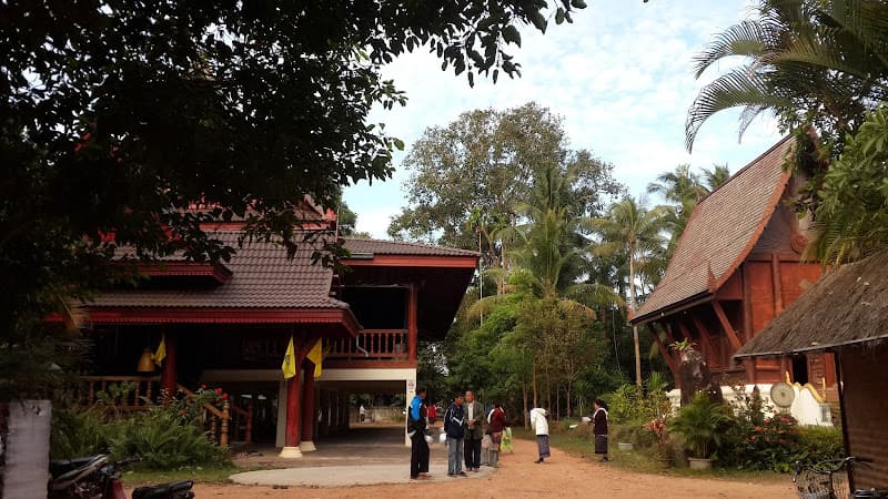 วัดบุปผาราม, อำเภอดงหลวง, มุกดาหาร