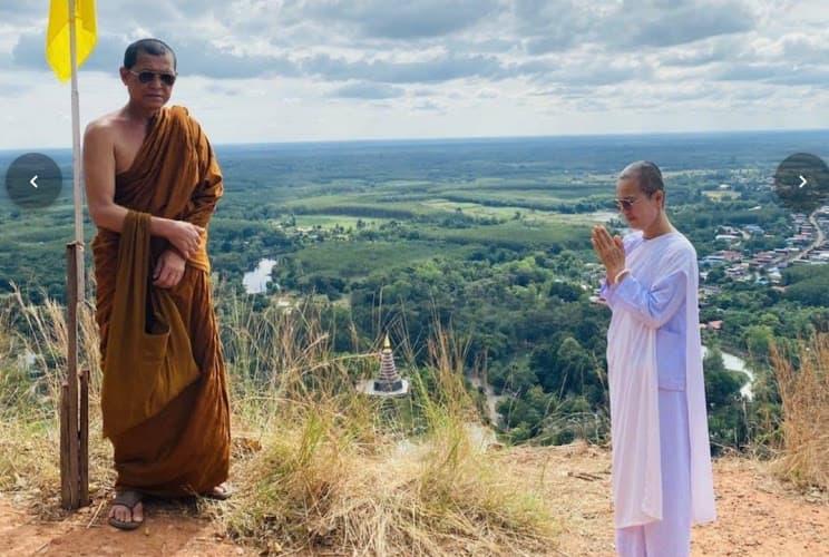 วัดป่าโนนชาดวิปัสสนา, อำเภอเจริญศิลป์, สกลนคร