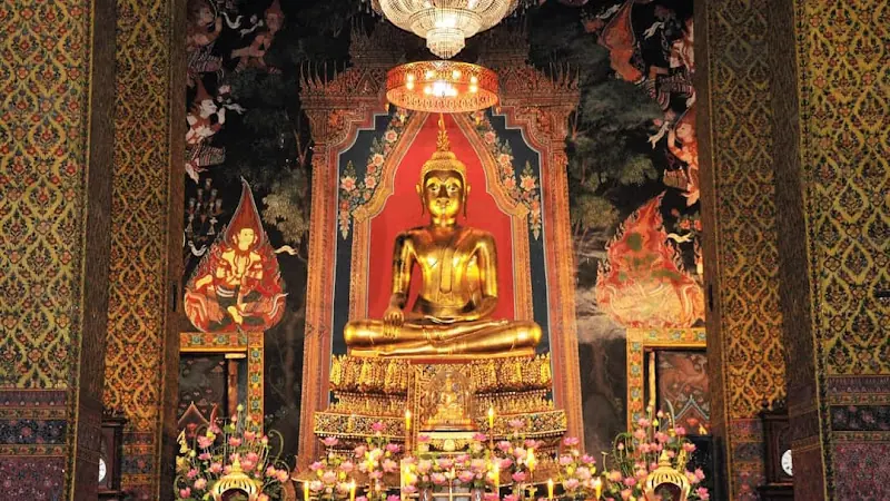 วัดจักรวรรดิราชาวาสวรมหาวิหาร (วัดสามปลื้ม)