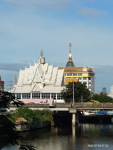 วัดสะพาน
