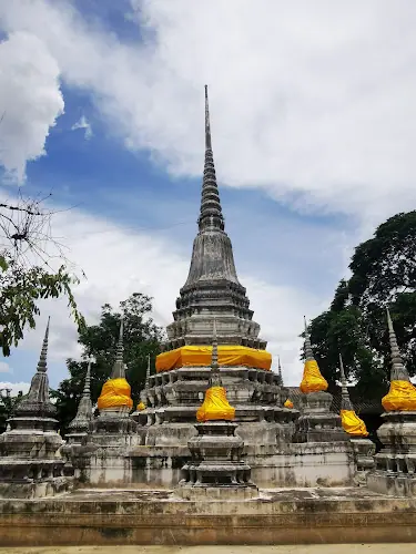 วัดเสาธงทอง