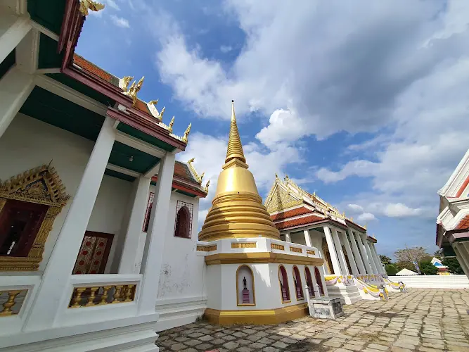 วัดบรมวงศ์อิศรวรารามวรวิหาร