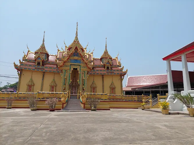 วัดตูม