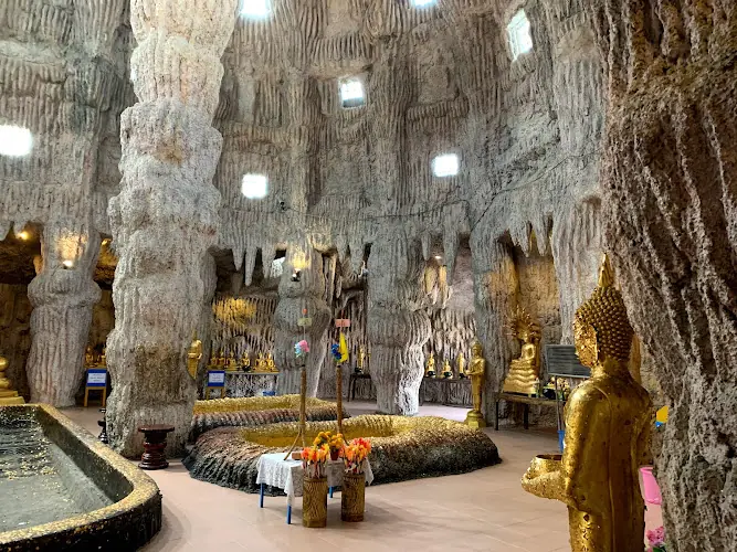 วัดไกลกังวล (เขาสารพัดดีศรีเจริญธรรม)
