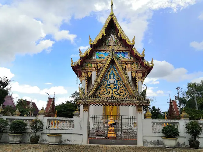 วัดเขาดินวนาราม