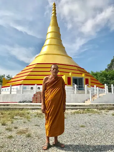 วัดเขาห้ายอด