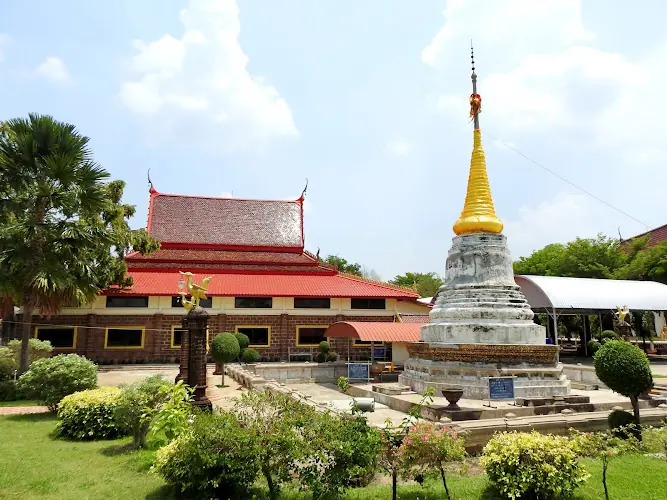 วัดพระบรมธาตุ, อำเภอชุมแสง, นครสวรรค์