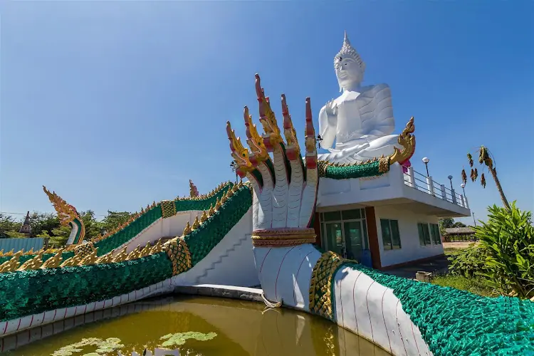 วัดเสาธงทอง