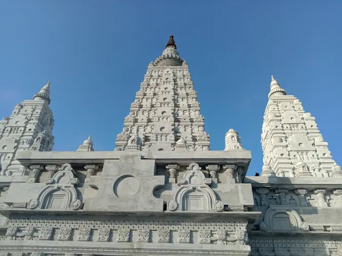 วัดถ้ำพระบำเพ็ญบุญ