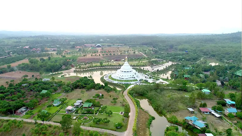 วัดแสงธรรมวังเขาเขียว