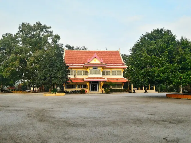 วัดเนินพิจิตร