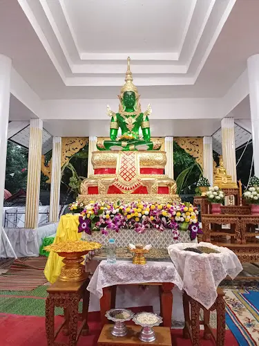 วัดไตรรัตน์